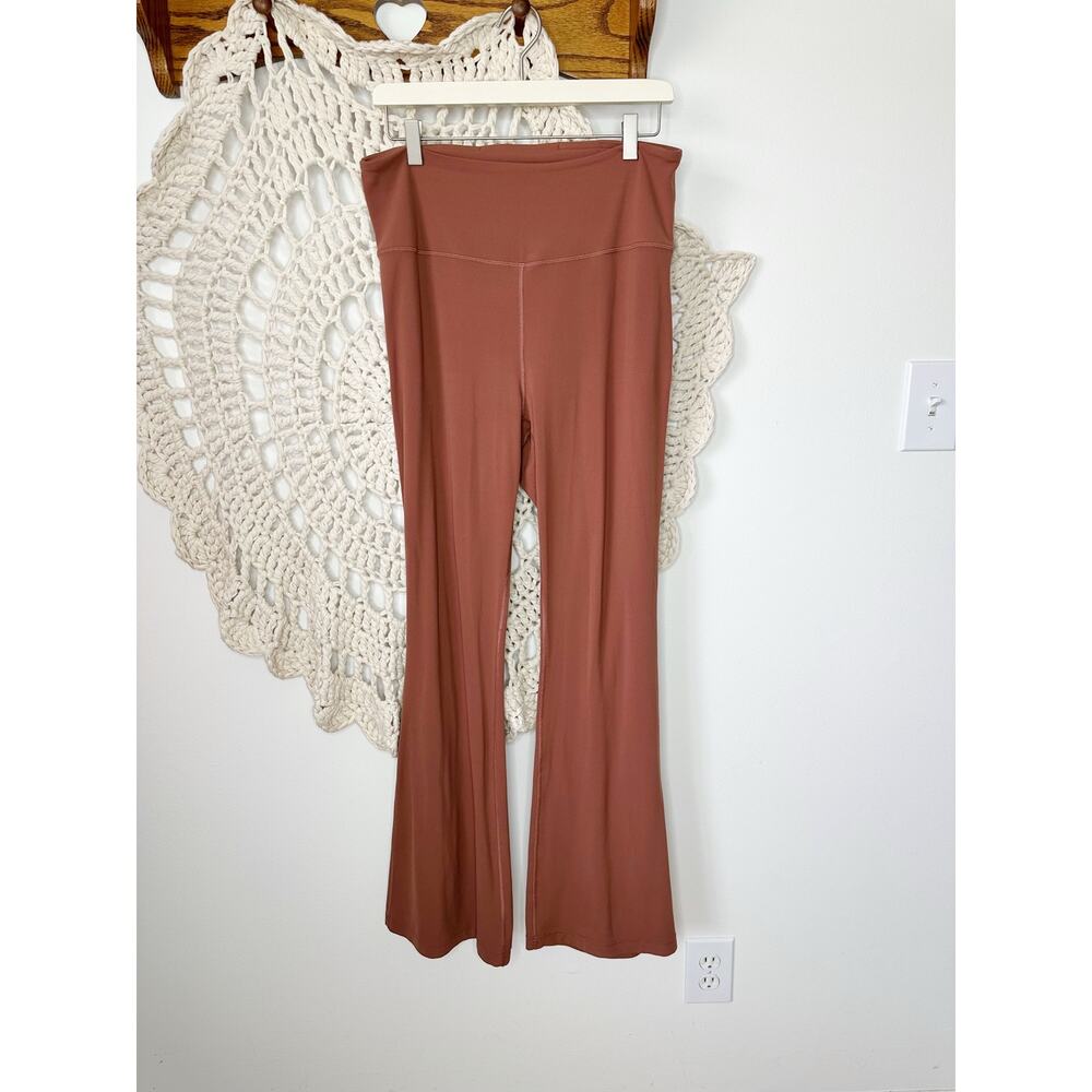 Lululemon Groove Nulu High Rise Flare Pants Size 12